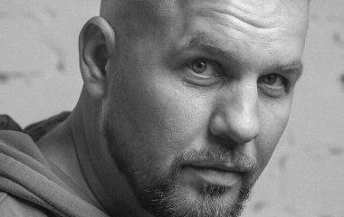 Загинув через три місяці після мобілізації: дружина вбитого на війні актора Євгена Бушмакіна зробила заяву