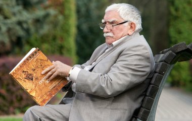 Вдова Армена Джигарханяна хочет последовать за актером
