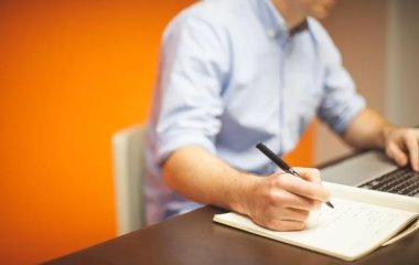 Клінічний психолог розповів, чим небезпечна робота у нічну зміну