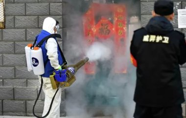 Експерт пояснив причину швидкого поширення коронавірусу