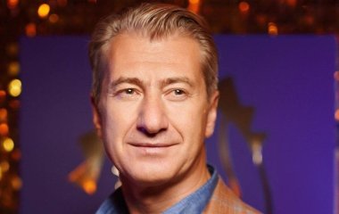 Юрій Нікітін на рідкісних кадрах показав енергійну 95-річну маму і ніжно привітав її з важливим святом