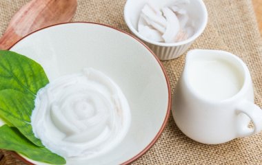 Що корисніше — йогурт чи сметана: експерти дали неочікувану відповідь, яка всіх неодмінно здивує