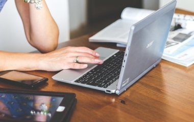 Побачила покійного батька на Google Maps — історія дівчини розчулила Мережу