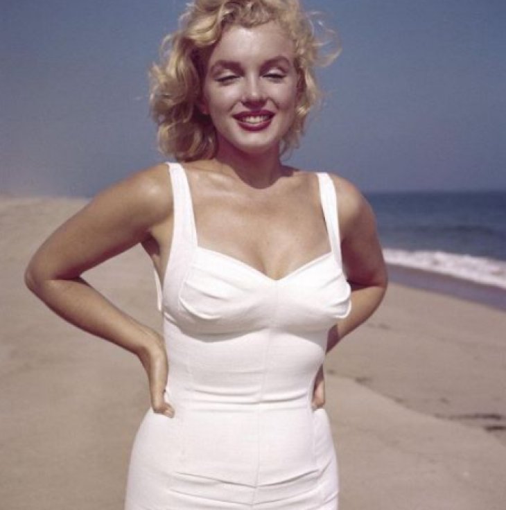 Продается место на кладбище рядом с Мэрилин Монро и Хью Хефнером: сумма просто нереальная!