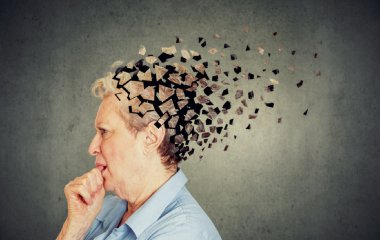 Медики назвали ранний симптом болезни Альцгеймера