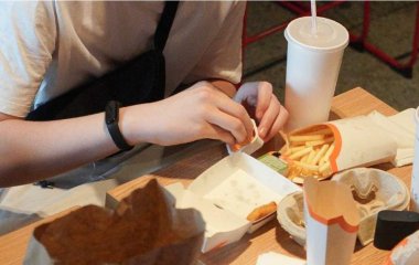 Лікар перерахувала шкідливі для роботи мозку продукти