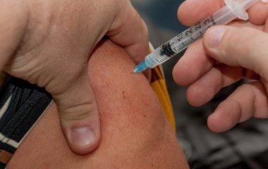 Инфекционист рассказал о мерах предосторожности привившимся от COVID-19