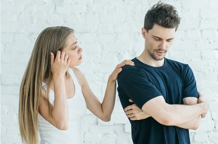 Ты в отношениях, он — нет: 12 признаков, что он боится обязательств