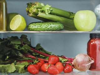 Які продукти в жодному разі не можна зберігати в холодильнику, але всі чомусь їх туди кладуть