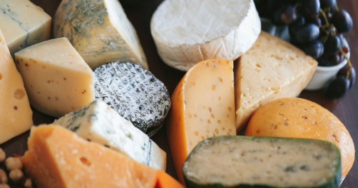 Який твердий сир є найшкділивішим для серця: популярний продукт, що підвищує холестерин