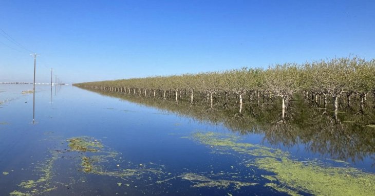 Озеро-привид повернулося після 130 років: вода затопила величезну територію