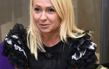 Яна Рудковская показала подругу-близнеца и вызвала бурную реакцию в сети
