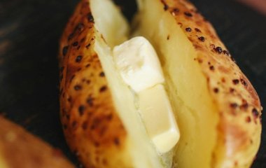 Якщо у вас підвищений цукор — в жодному разі не їжте цей продукт теплим: дієтологи попереджають про небезпеку