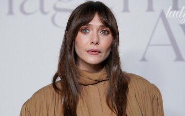 37-річна зірка «Месників» вагітна первістком і засвітила округлий животик на прогулянці