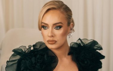 Адель подтвердила, что вышла замуж