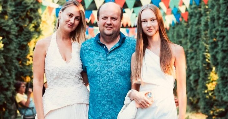 17-річній доньці Віктора Бронюка стало зле на НМТ: