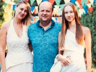17-річній доньці Віктора Бронюка стало зле на НМТ: