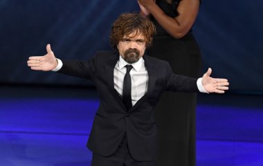 Питер Динклэйдж поделился совместным фотоснимком с Китом Харрингтоном 