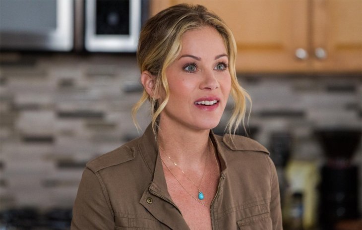 У Кристины Эпплгейт диагностировали рассеянный склероз