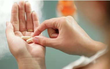 Дефіцит цього вітаміну викликає незворотні ушкодження мозку