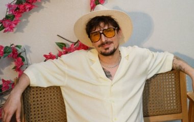 Позитив насмішив кумедними фото з однорічною донечкою-копією від танцівниці Юлії Сахневич