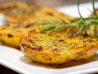 Картофель сливочный, запеченный в духовке: рецепт вкусного гарнира