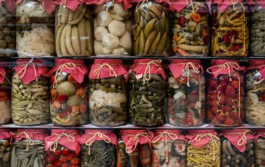 Як уникнути катастрофи в банках: оцет, який краще не використовувати