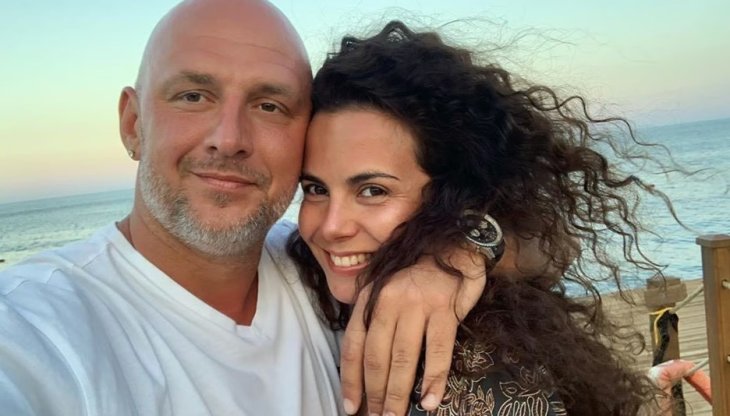 Потап после скандальных видео выехал в Барселону вместе с супругой