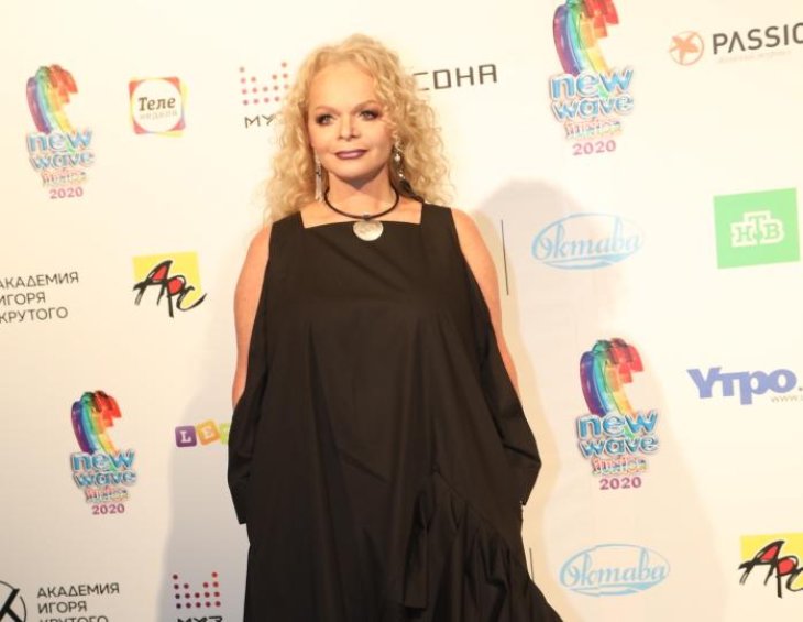 «Кинь в нее торшером!»: Лариса Долина устроила скандал на шоу Максима Галкина из-за Вали Карна.val