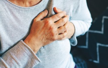 П'ять прихованих симптомів серцевого нападу, які часто ігнорують