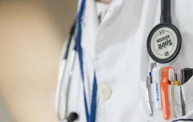 Онколог розповів про зовнішню ознаку передракового стану
