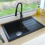 Какие кухонные мойки легче всего очищать: специалисты дали важные советы