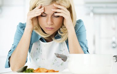 Що можна їсти, коли болить голова: продукти, здатні послабити мігрень