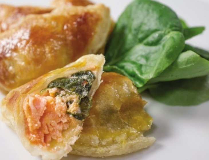 Пирожки с семгой, шпинатом и рикоттой по-норвежски