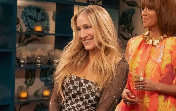 В платье с пайетками и леггинсах: кто автор образа Кэрри Брэдшоу из финальной серии 