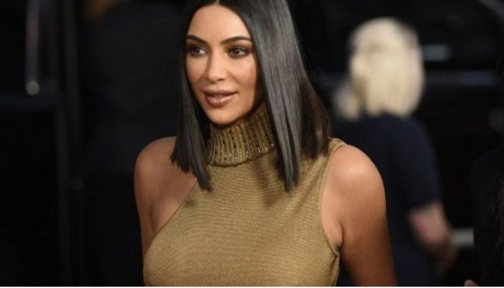 Ким Кардашьян оконфузилась из-за неудачного фотошопа