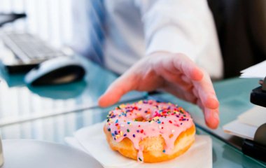 Безболезненный отказ от сладкого: топ-4 продукты для похудения