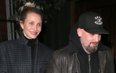 Кэмерон Диас заметили на редкой прогулке с семьей (фото)