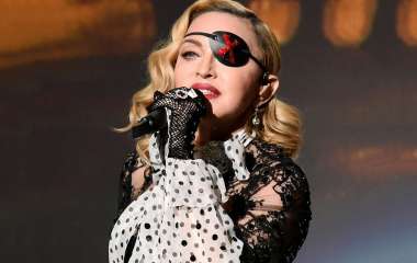 Мадонна отметила три концерта из-за «ужасной боли»