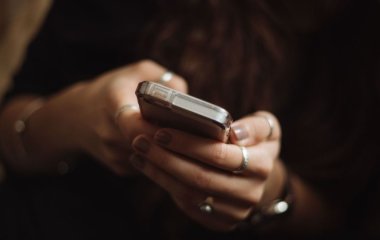 Лише 10% людей знаходять приховане обличчя на цьому фото: чи зможете ви