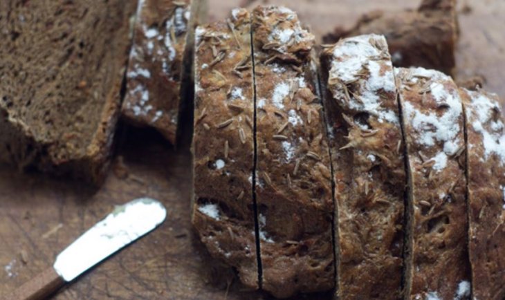 Ржаной хлеб с тмином и кориандром