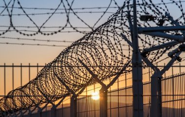 Шахрай у Британії втік з в’язниці за підробленим листом: як його викрили