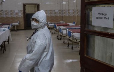 COVID-19: що заборонено робити у разі тривалих симптомів