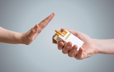Дієтолог пояснила причину проблем із вагою при відмові від куріння