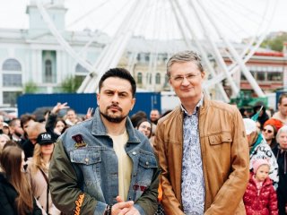 Відбулися зйомки оновленого «Караоке на майдані»: як співи об’єднали тисячі людей заради допомоги ветеранам реабілітаційного центру “Титанові”