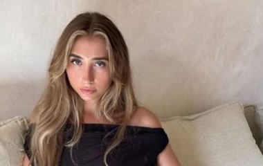 Порнозірка, яка переспала зі 101 чоловіком за день, оголосила про вагітність – фото