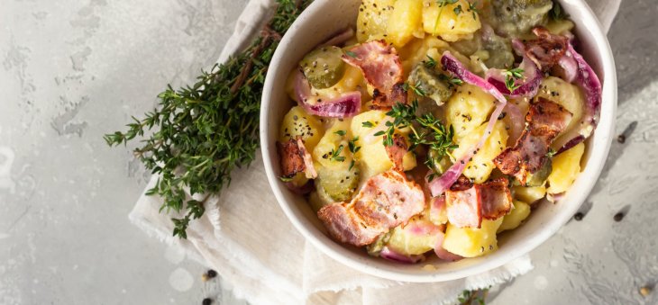 Полезное и постное блюдо: рецепт салата с картофелем