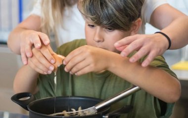 Как правильно привлекать детей к разным видам домашней работы и с какого возраста