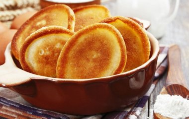 Смачно - як у бабусі: рецепт оладок з яблук