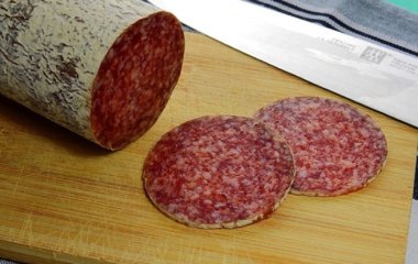 Названо популярний продукт, який підвищує ризик раку шлунка